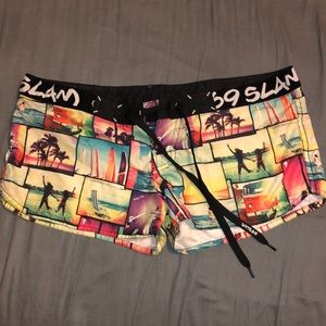 69 Slam boardshorts size M